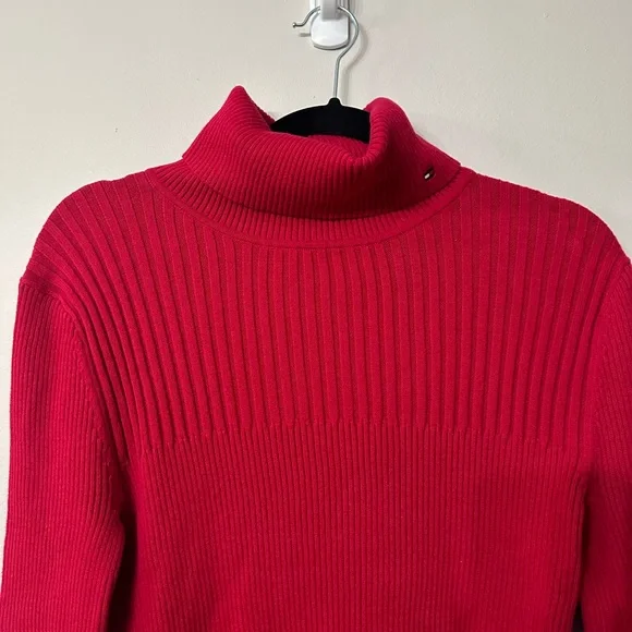Tommy Hilfiger Turtleneck Long Sleeve Red Ribbed Sweater Size Large GUC - Picture 3 of 8